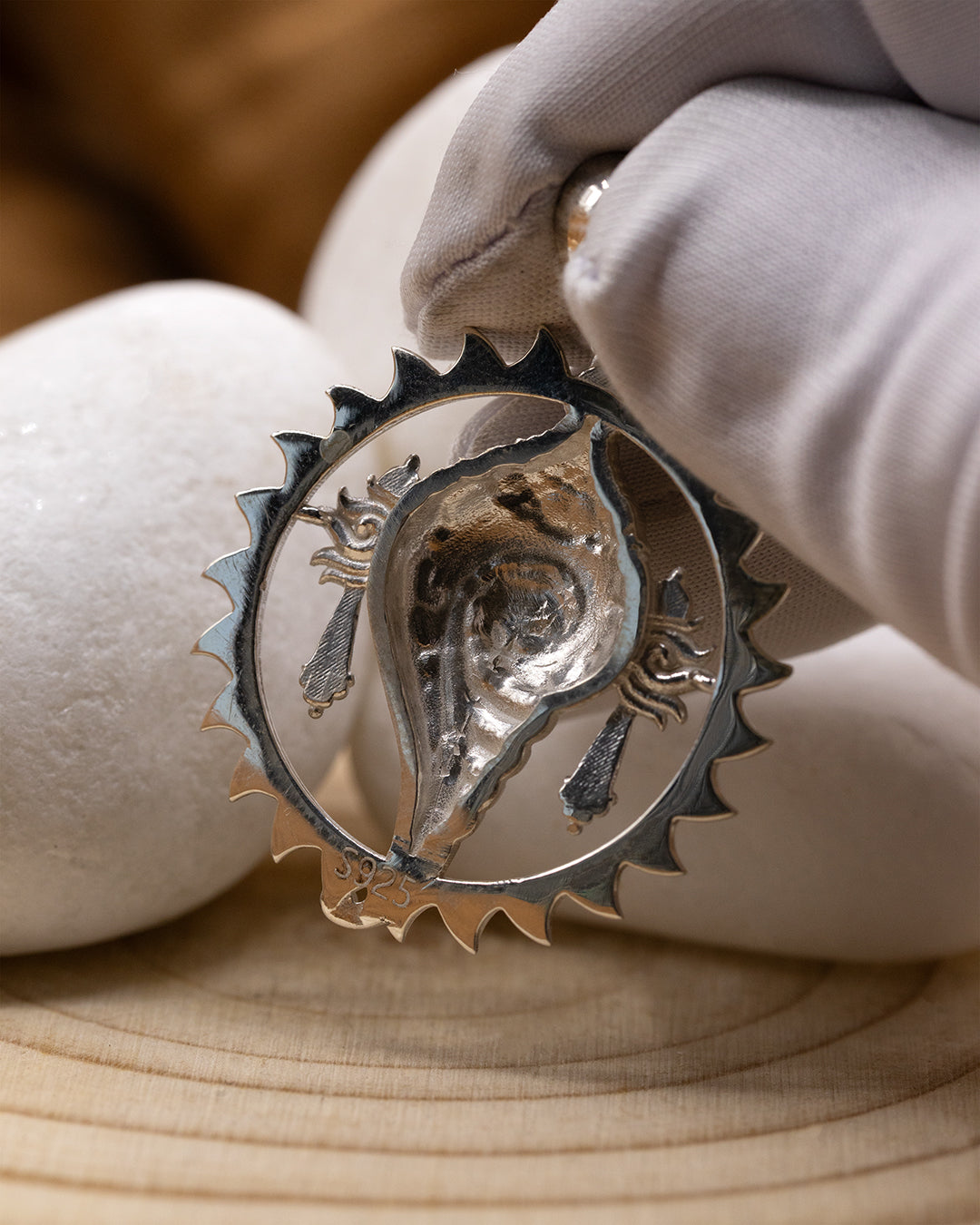 Shanka Chakra Pendant