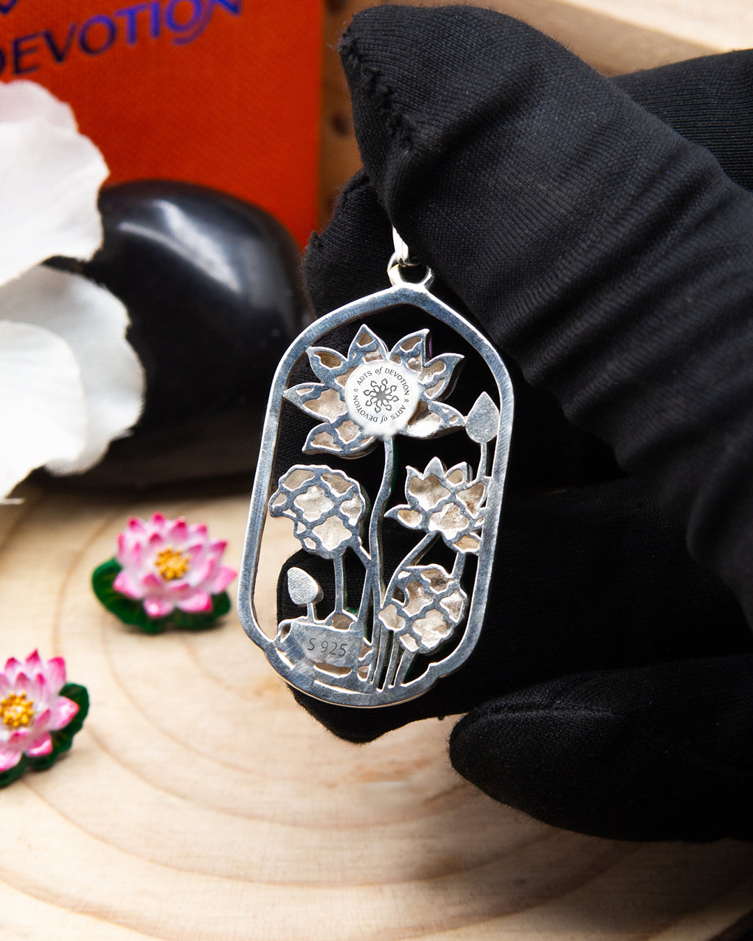 Lotus Pendant & Earrings set