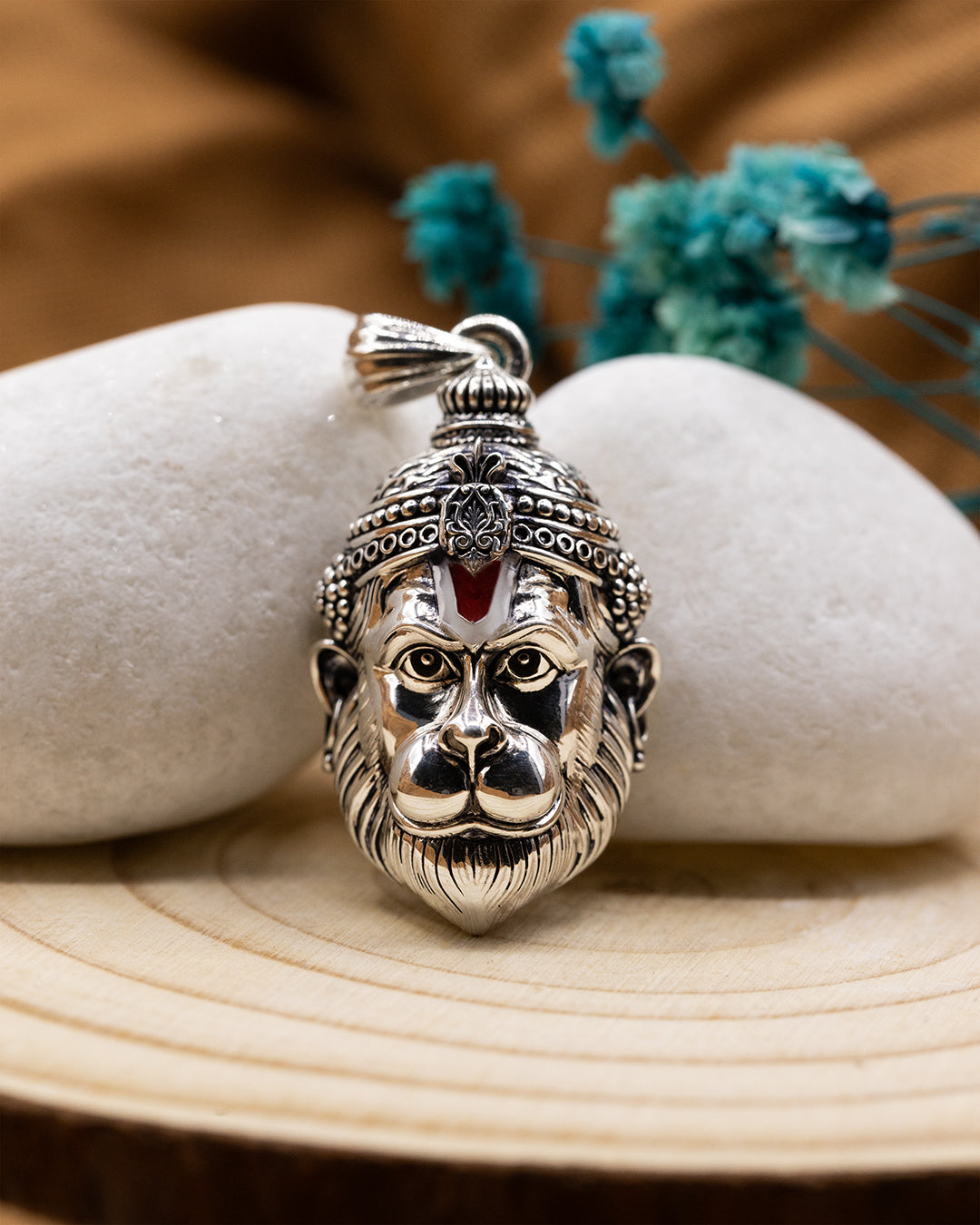 Shanta Hanuman