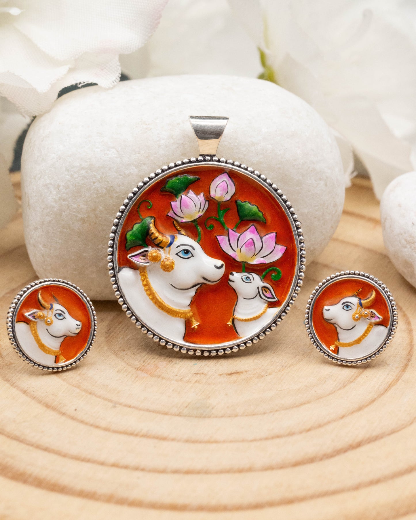 Vraj Dhenu Pendent & Earrings Set