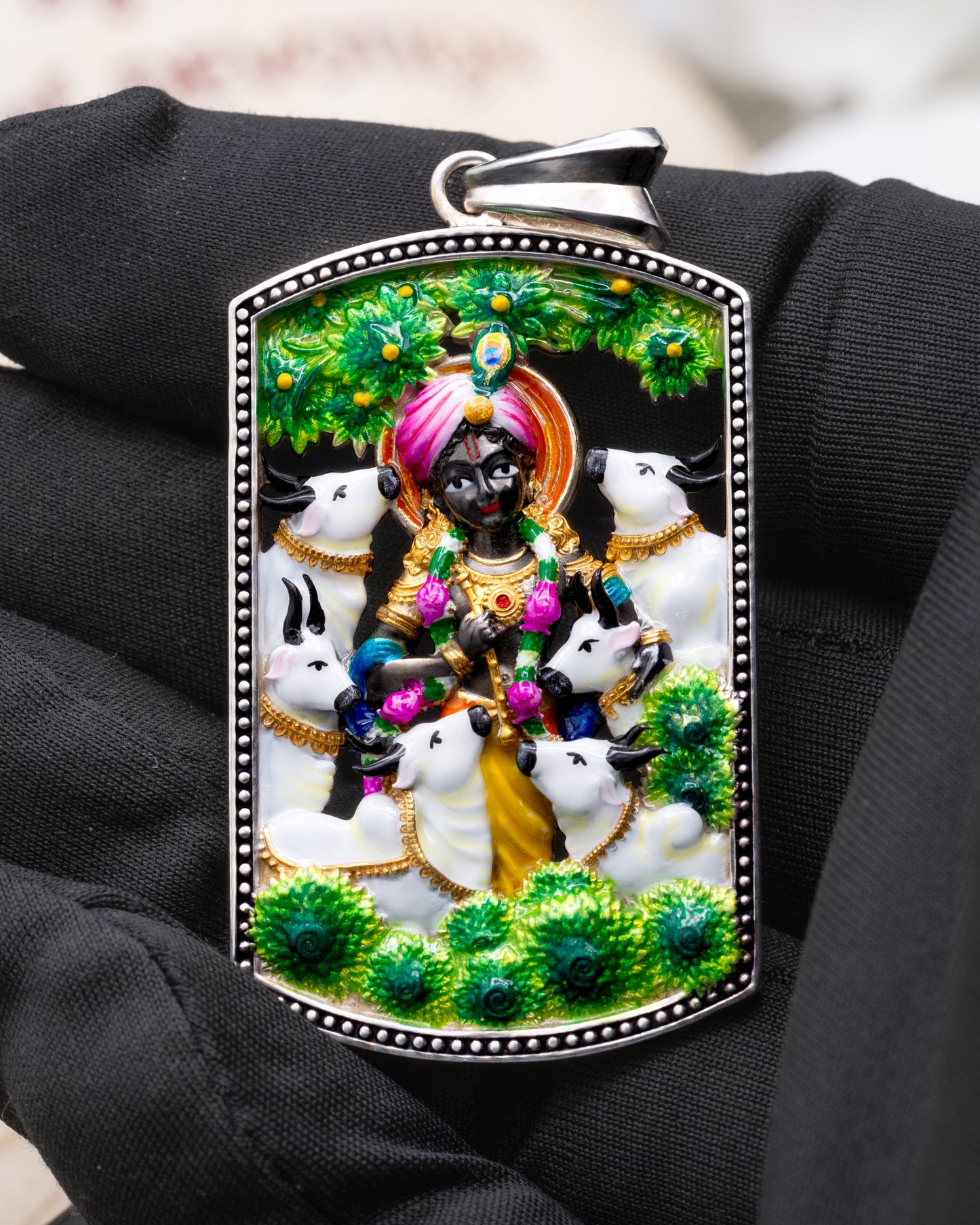 Enameled Vrindavan Gopal