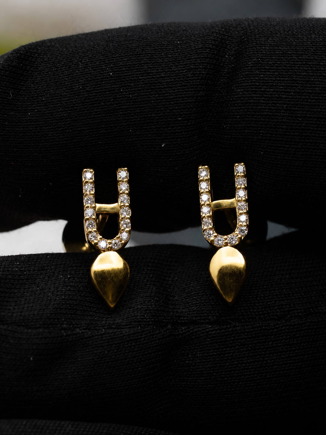 Radiant Hare Krishna Tilak Pendant Set