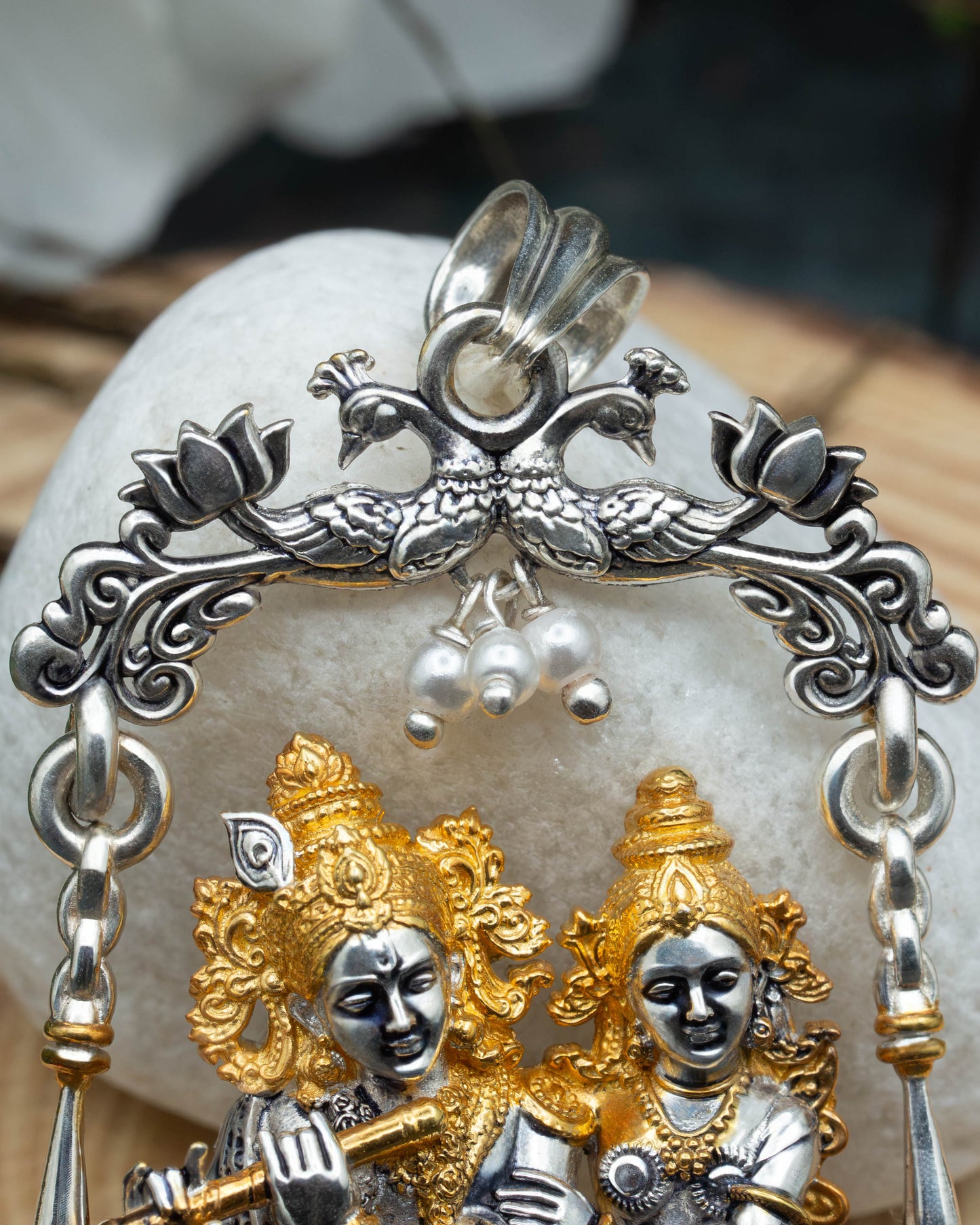 Jhula Radha Krishna